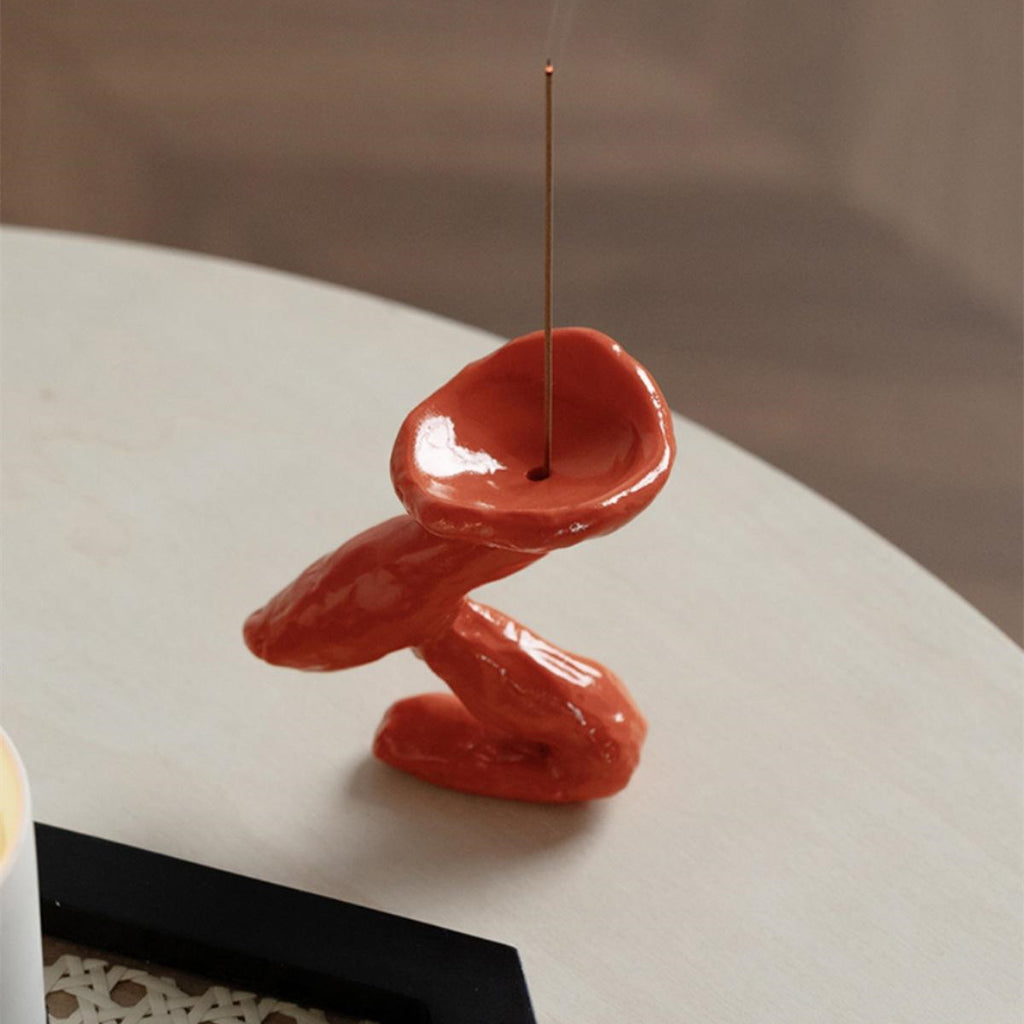 The Crest Burner — Sculptural Ceramic Incense Holder